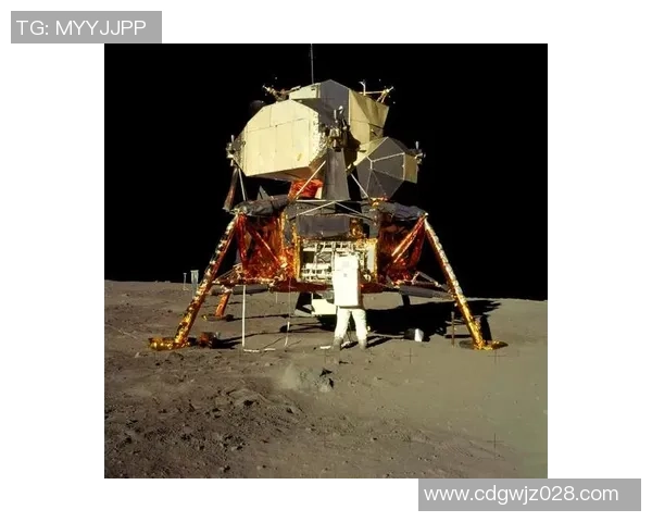 探索人类太空史上的里程碑阿波罗8号的壮丽旅程与深远影响