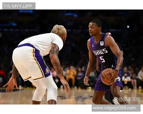 湖人对决国王首场较量精彩回顾与赛后分析 湖人对决国王首场较量精彩回顾与赛后分析